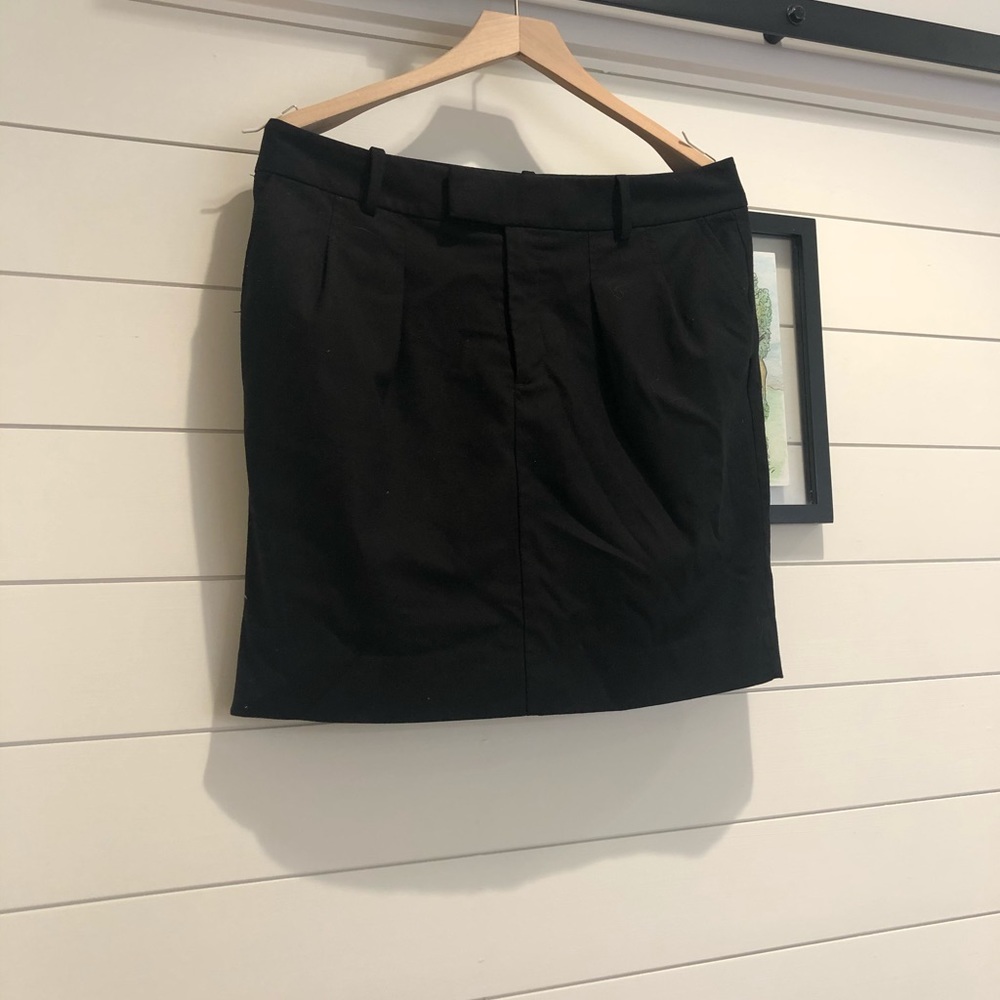 Gap Slighly Above Knee Skirt, size 8